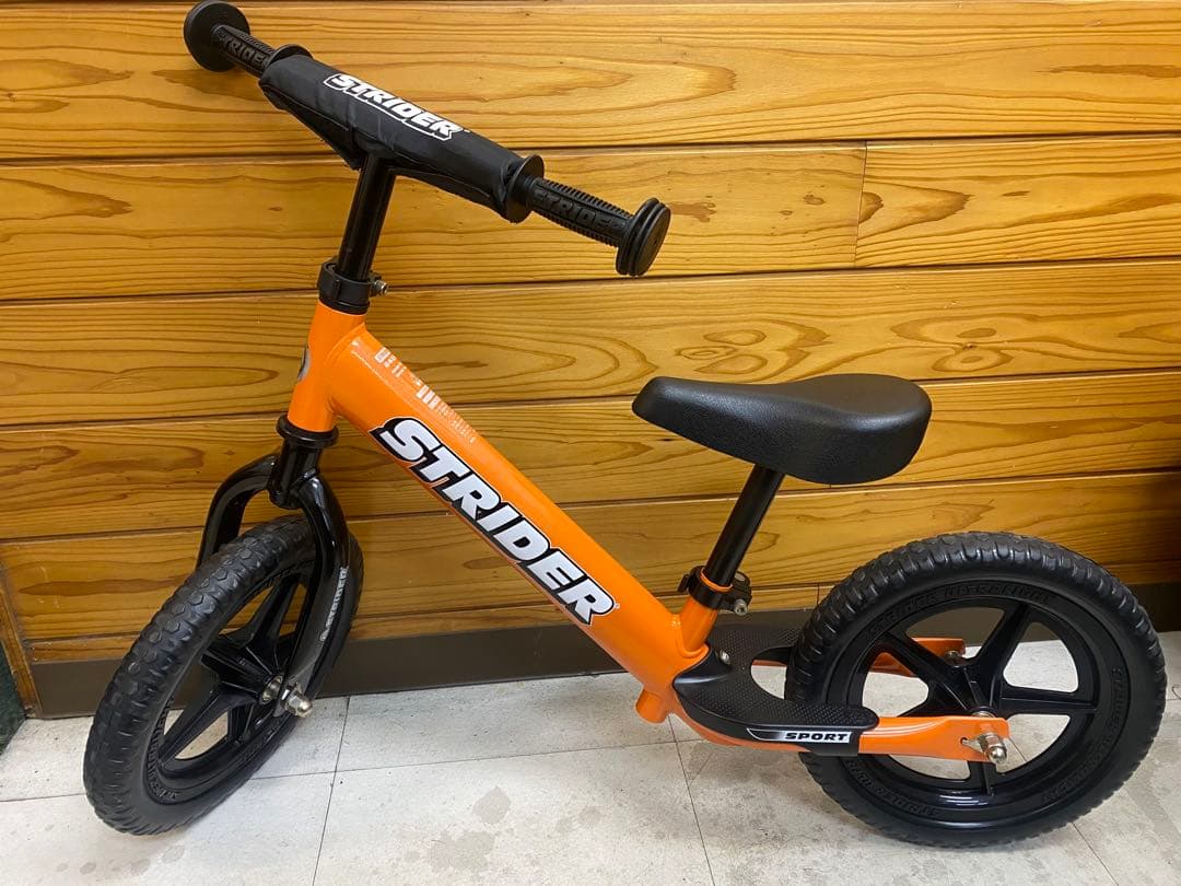 STRIDER スポーツモデル　12インチ　オレンジ