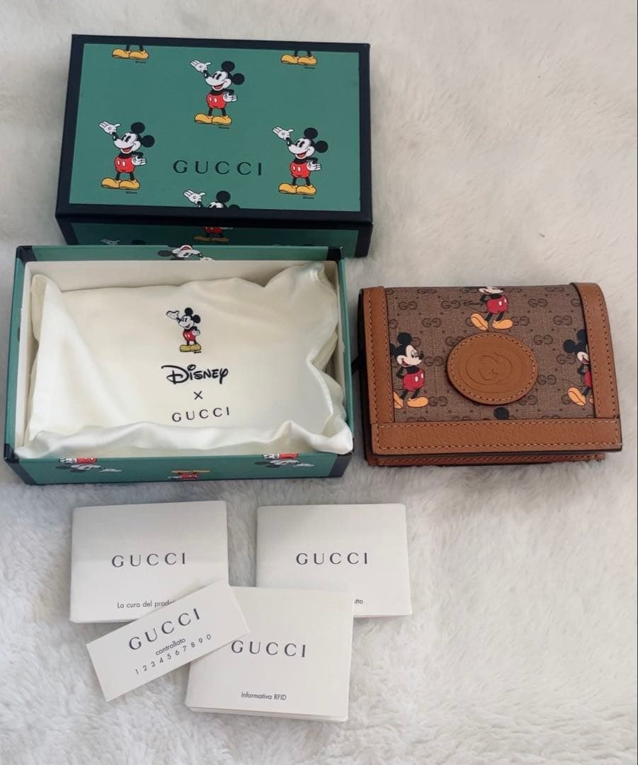 GUCCI ミッキーマウス 二つ折り財布