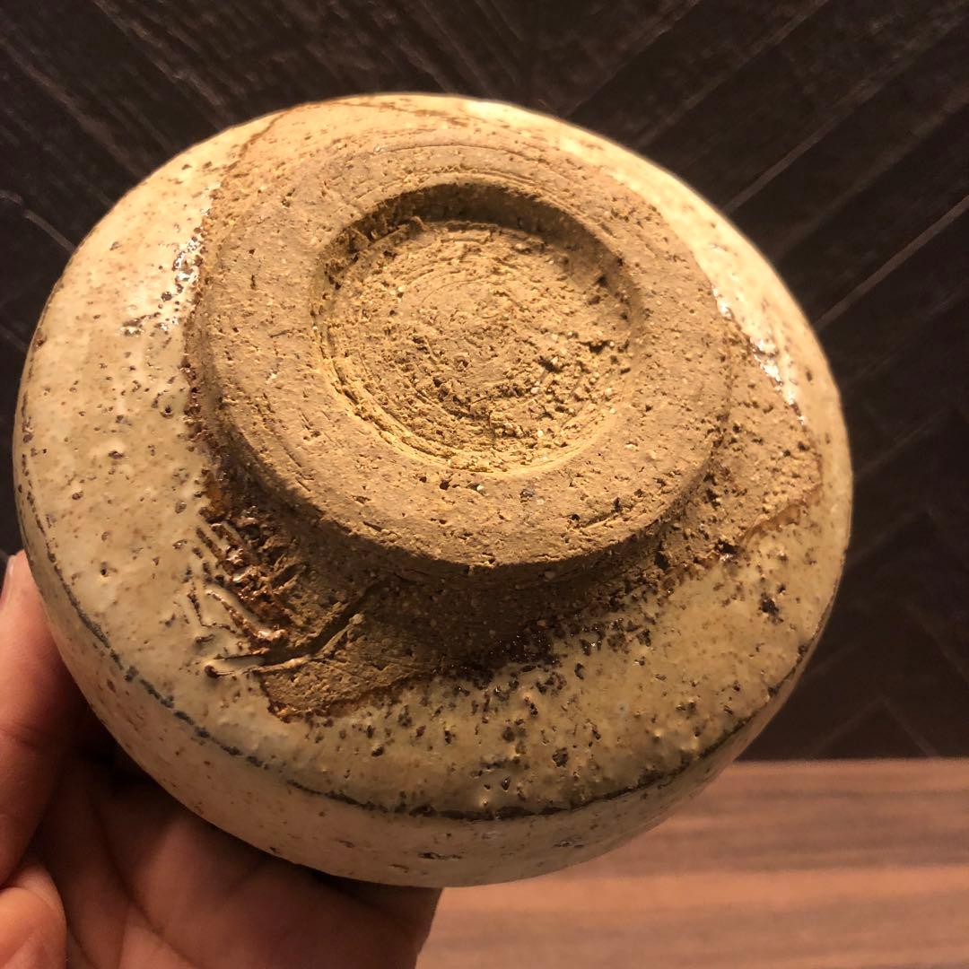 2点ロディ◾️蔵から焦がしミルクティー色の美しい釉薬の抹茶茶碗が出て来た。