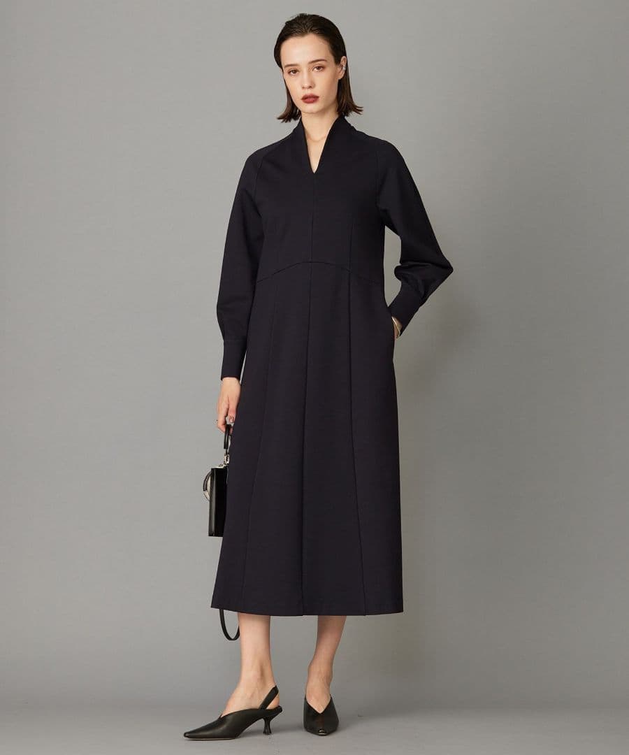 【タグ付き】ICBレーヨンストレッチポンチフレアワンピース ネイビー 洗える