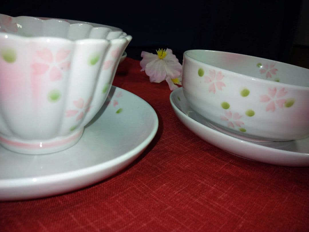 ♣素敵な桜【おもてなし】⬛有田焼・一峰・三峰窯の春桜柄輪花皿・長皿⬛２組４皿