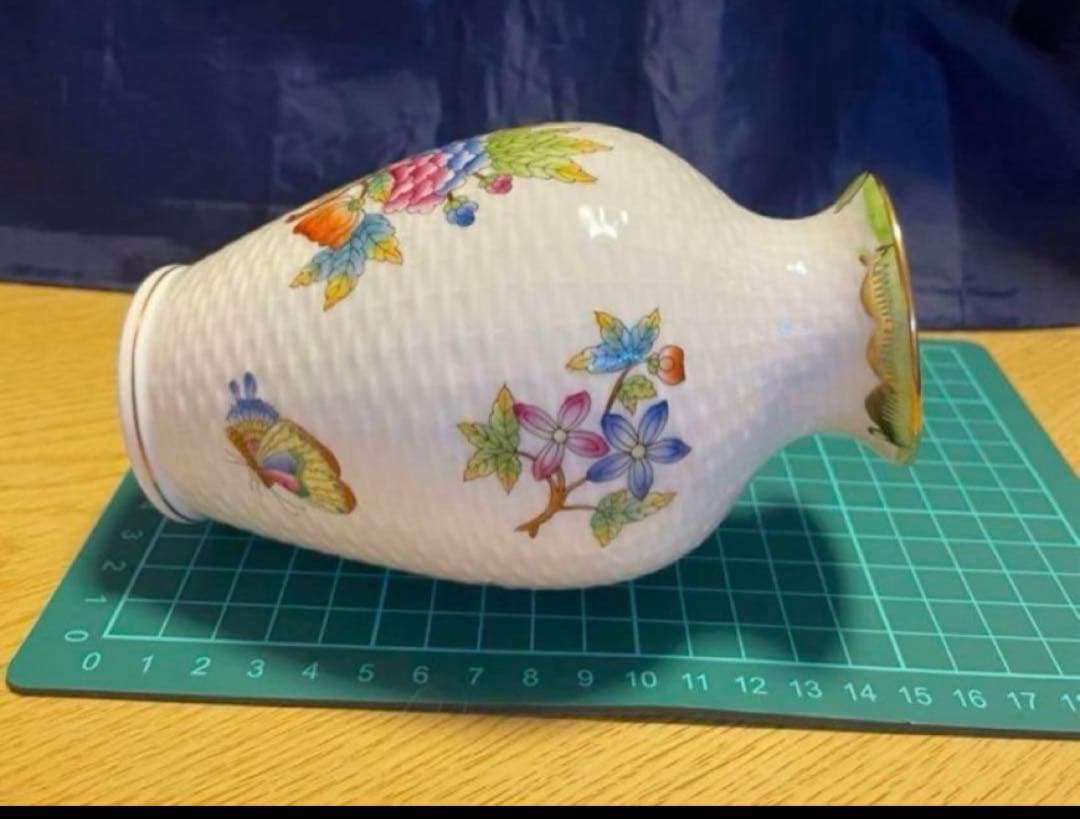 ヘレンド　小さな花瓶　廃盤ヴィクトリアブーケ　長期保存