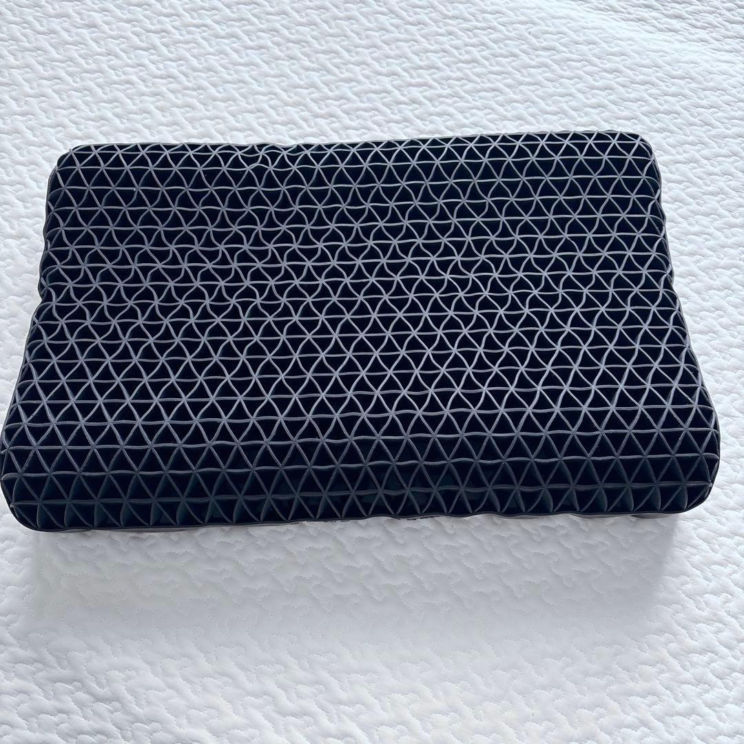 【美品】ヒツジのいらない枕 至極 HT-001 枕カバー付き