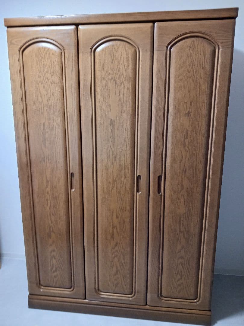 【美品】3ドア木製タンス ブラウン