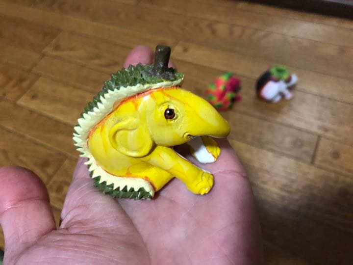 タイアジアン雑貨　エレファントパレード　象　置物　ドリアン　ドラゴンフルーツ