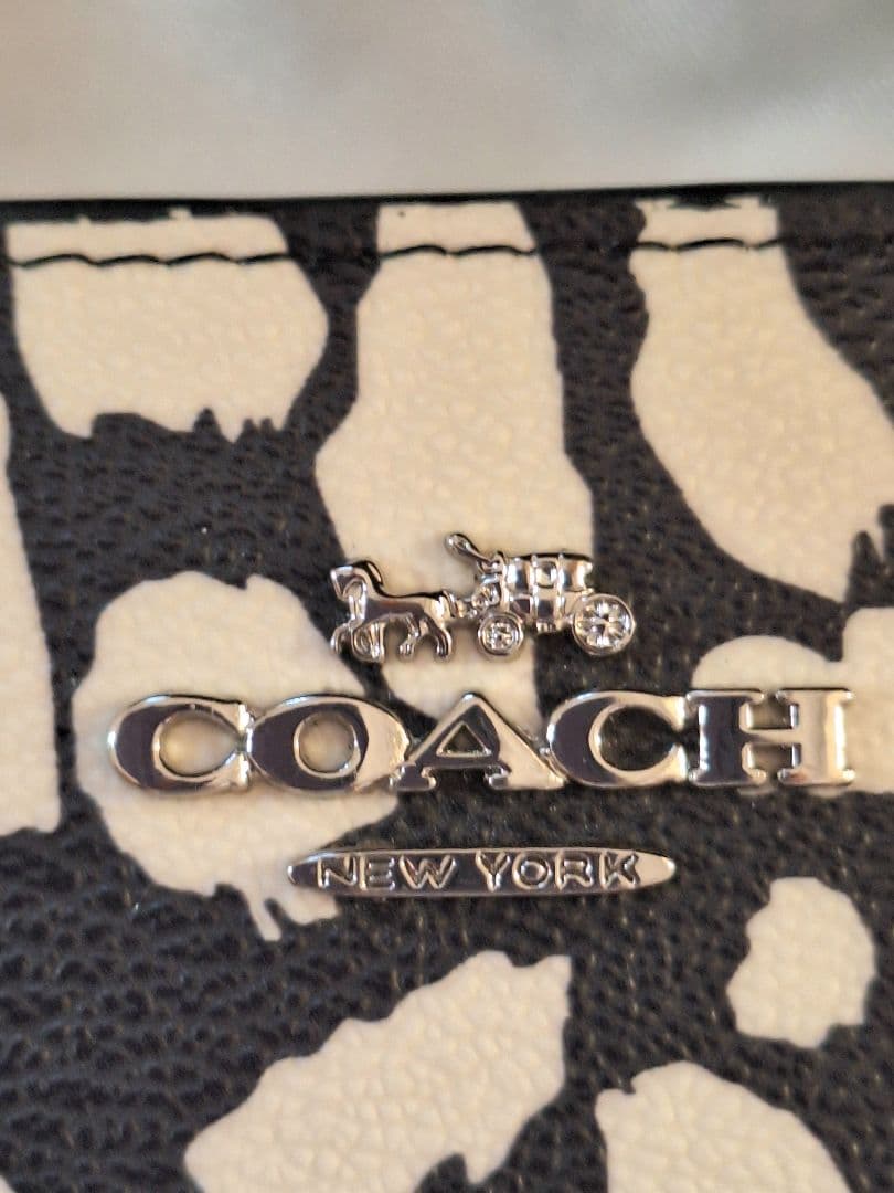 超美品 COACHコーチ 財布 アニマル ブラック&ホワイト