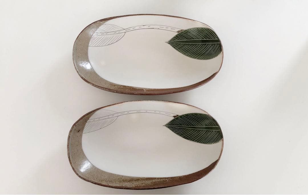 大谷桃子　バナナの葉