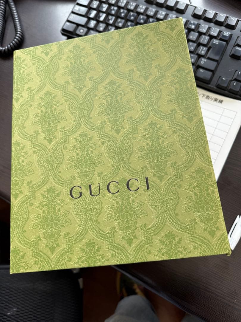 【新品同様】グッチ メッセンジャーバッグ サコッシュ ユニセックス 黒