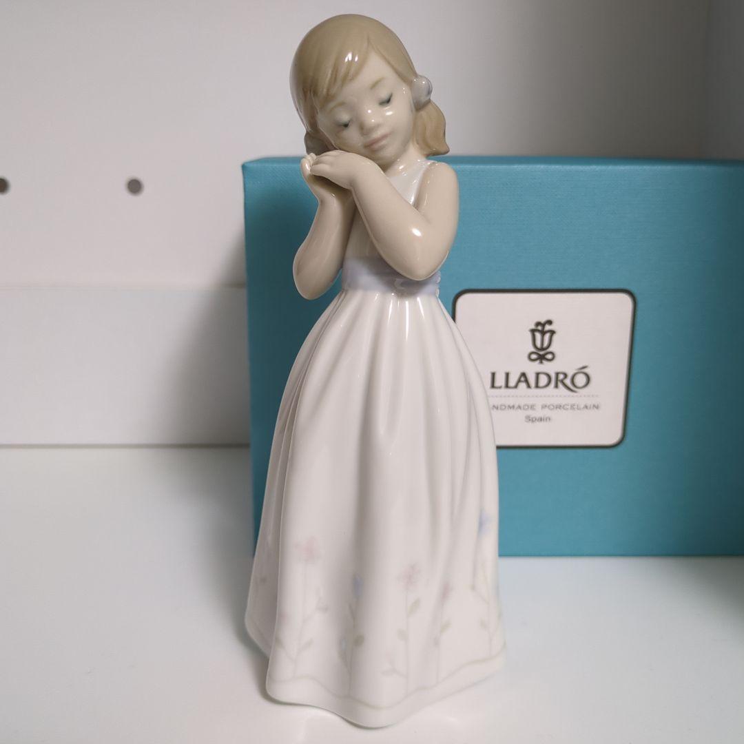 わが家のプリンセス　リヤドロ　スペイン　ポーセリン　箱付き　美品