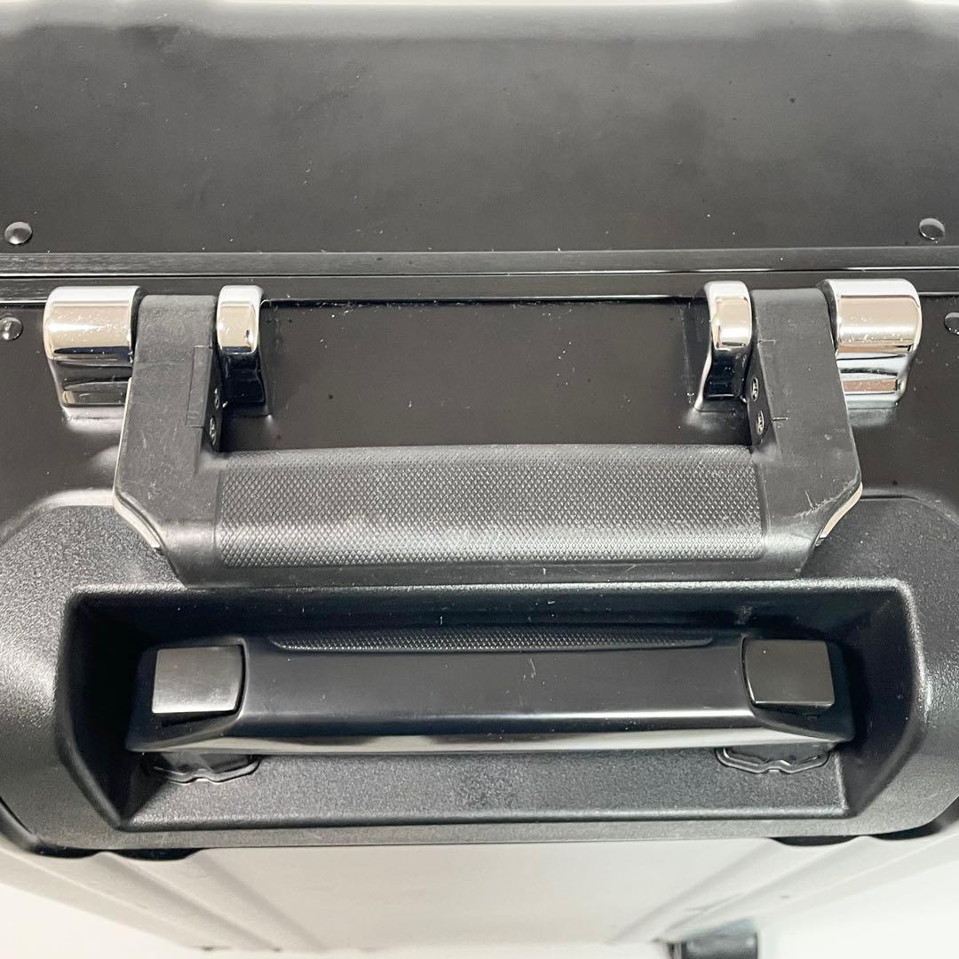 ゼロハリバートン　アルミキャリーケース　ブラック