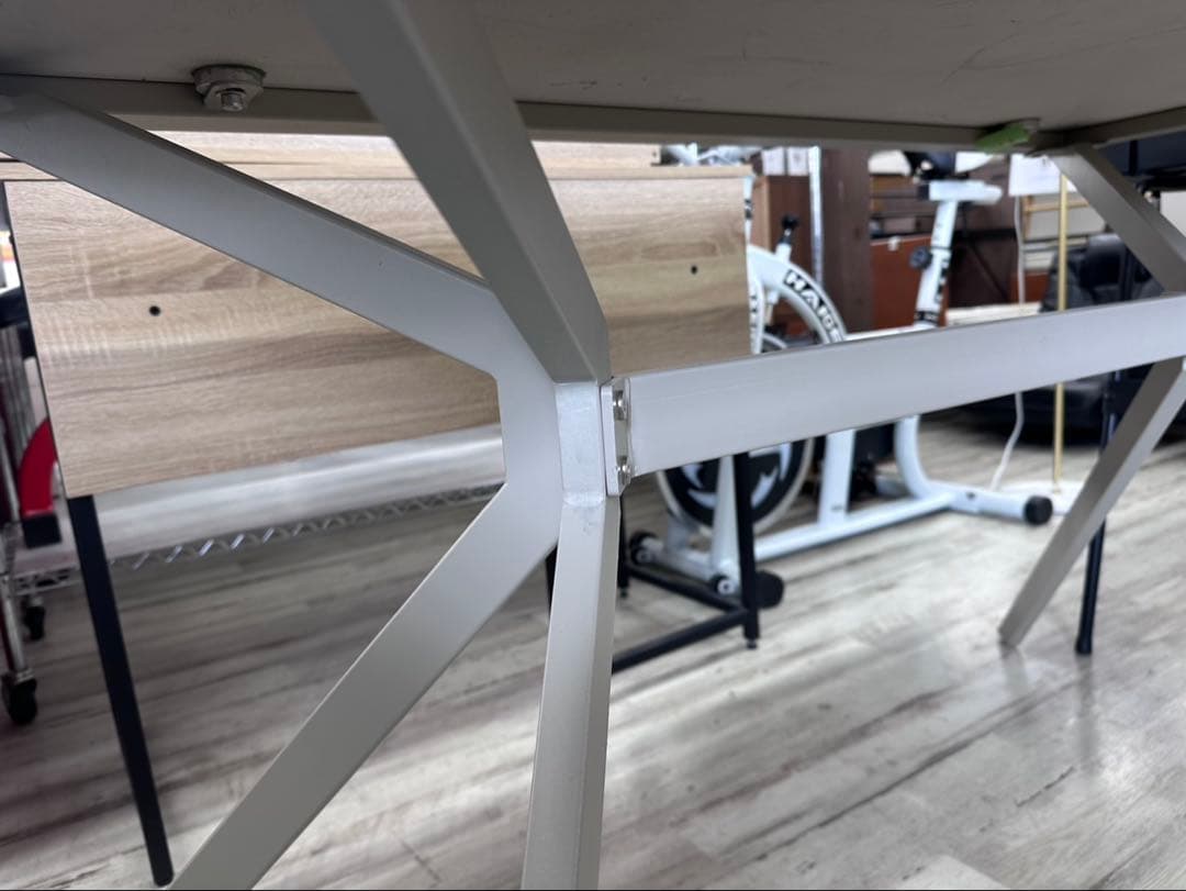 セラミックダイニングテーブル　クロス脚　マーブルベージュ　北九州市福岡市限定