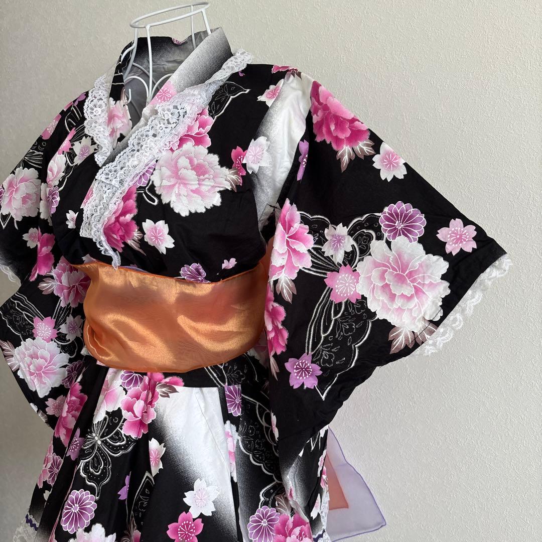 ゆ*ゆ様 黒花柄浴衣ドレス140