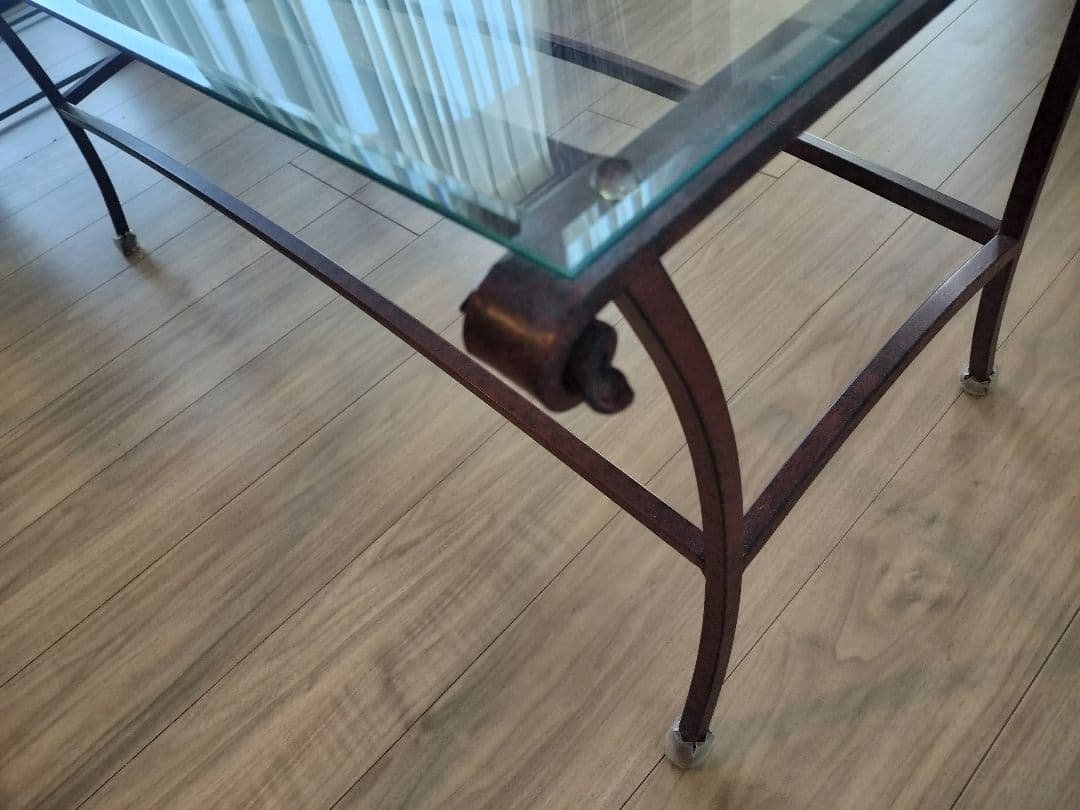 イタリア直輸入センターテーブル　 ガラス・アイアン