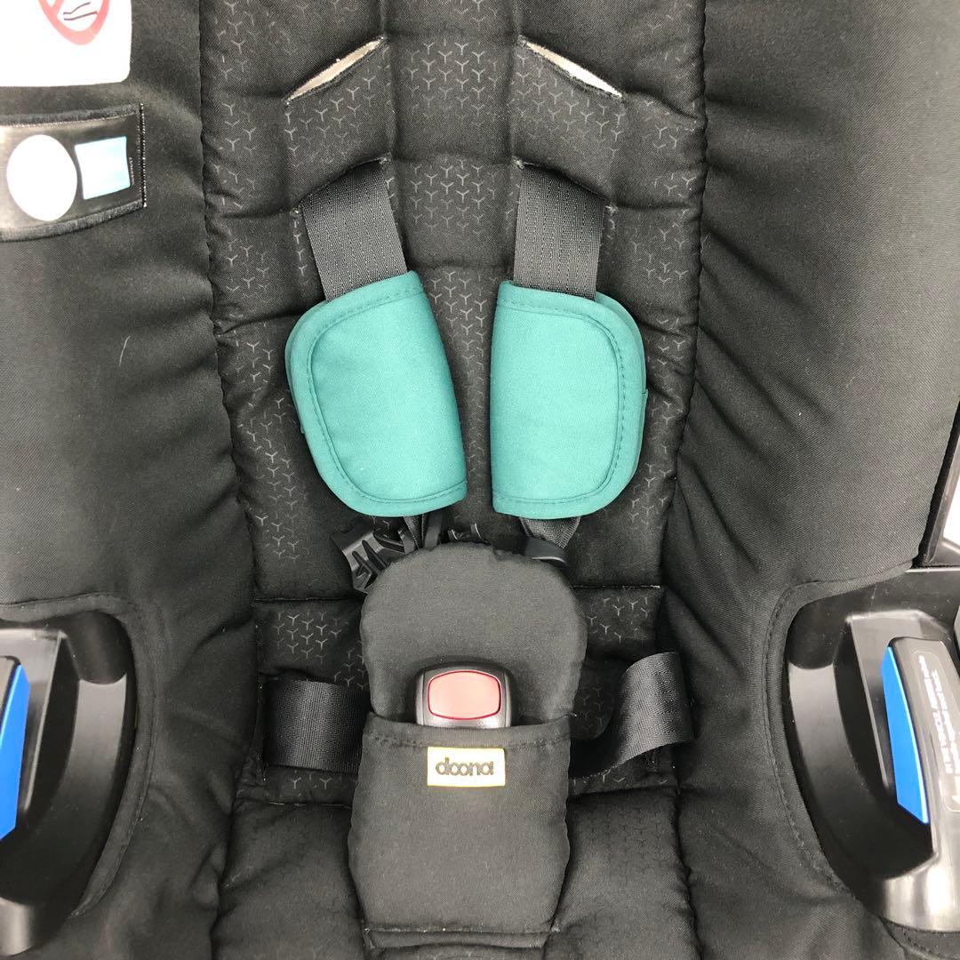 doona＋ ドゥーナ　インファントカーシート　レーサーグリーン