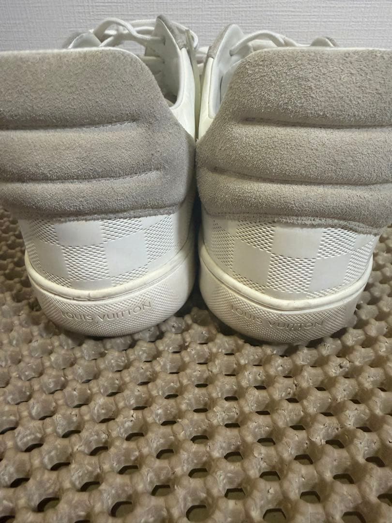 Louis Vuitton スニーカー ホワイト/グレー