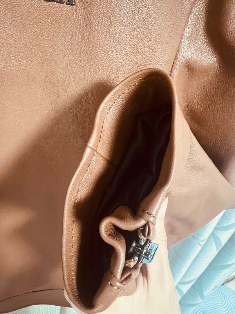 COACH レザーレーサーMサイズ