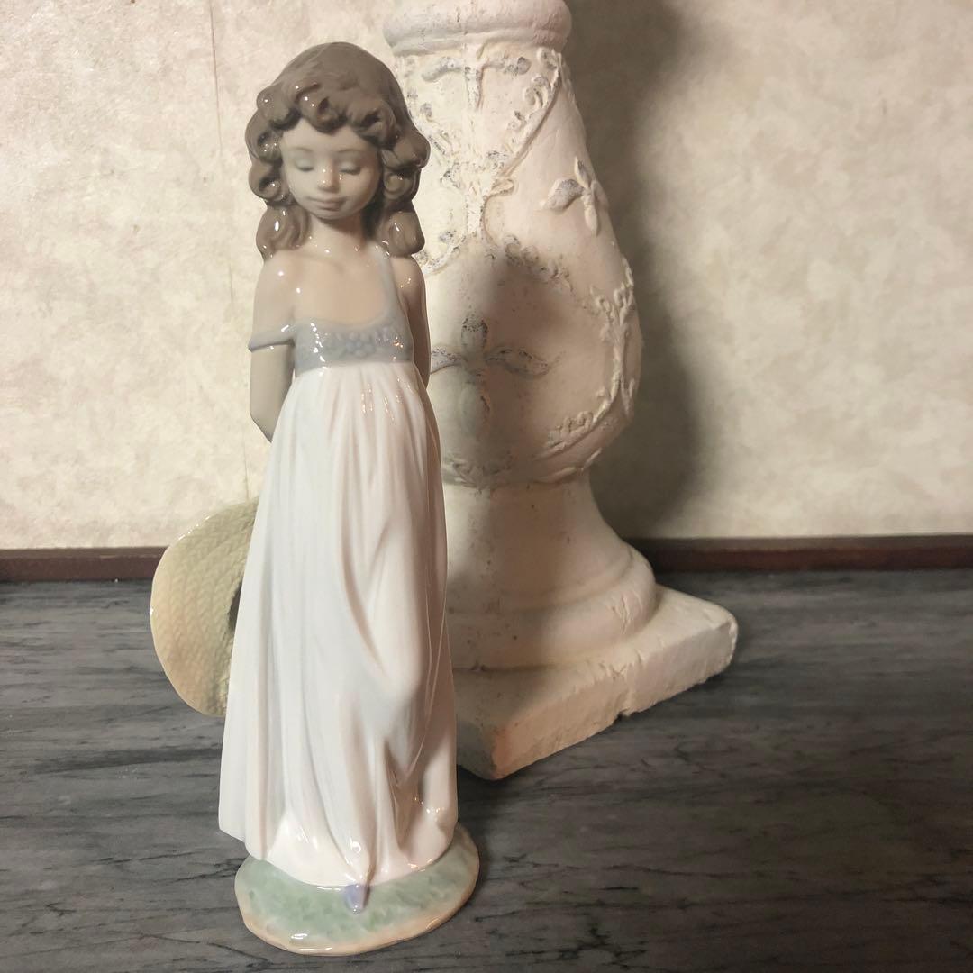 リアドロ　陶器人形　思い出の丘