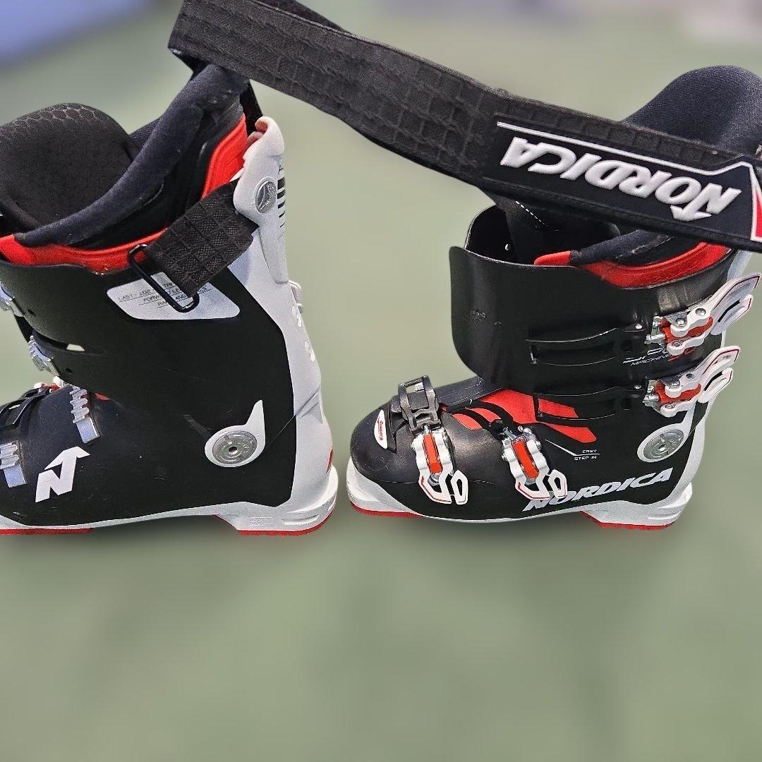Nordica 女性用スキー ブーツ 黒/赤/白