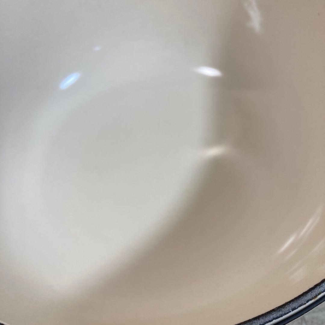 未使用　保管品　ルクルーゼ　ピーコック　約23.5㎝　マルミット　クリーム系