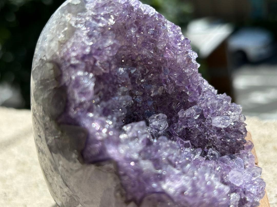 最高品質！ウルグアイ産⭐️アメジストたまごクラスター⭐️結晶の上に更に結晶⭐️ N68