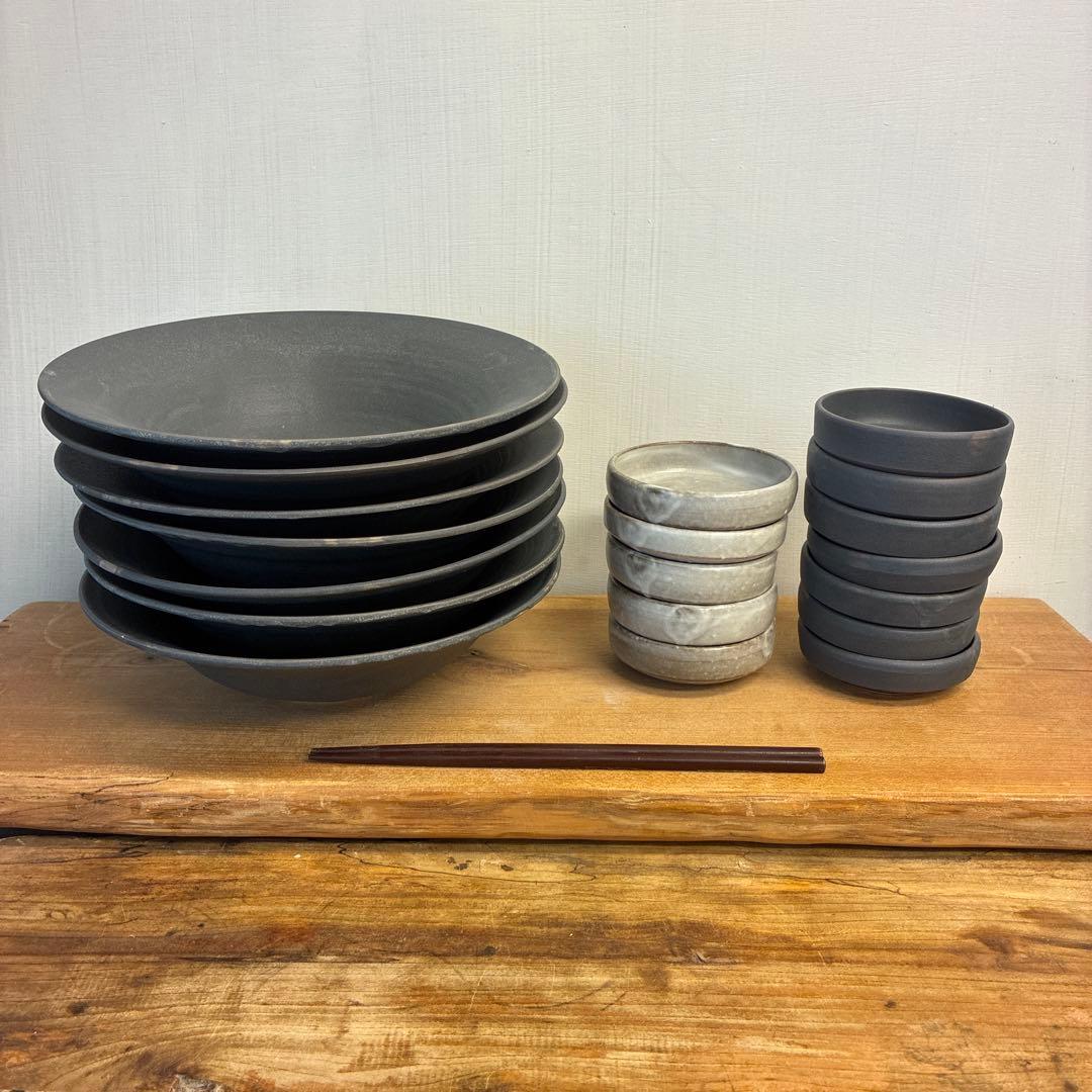 ひとし新品　陶器　陶芸作家　豆皿3枚　231