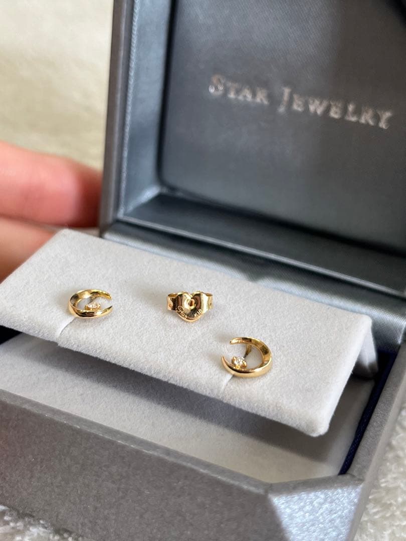 【STAR JEWELRY】K18 ダイヤモンドムーンライトピアス