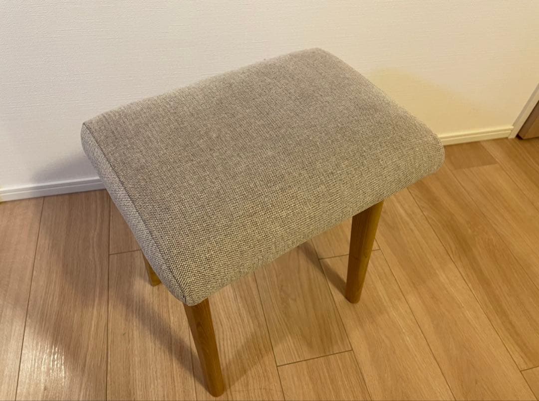 unico シグネ　スツールチェア