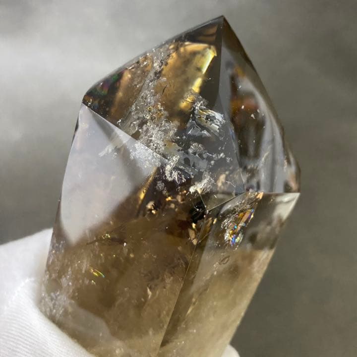 レインボー☆魔除 スモーキークォーツ水晶六角柱☆パワーストーン 天然石 A649