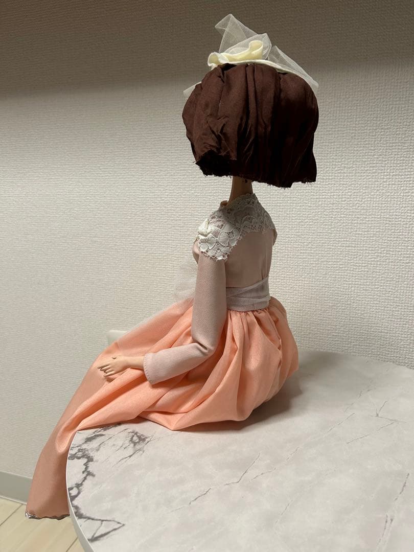 アピステ　手作りピンクドレス人形