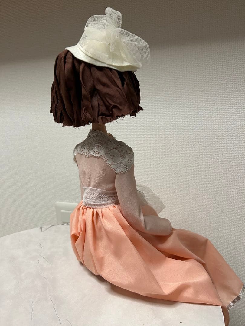 アピステ　手作りピンクドレス人形