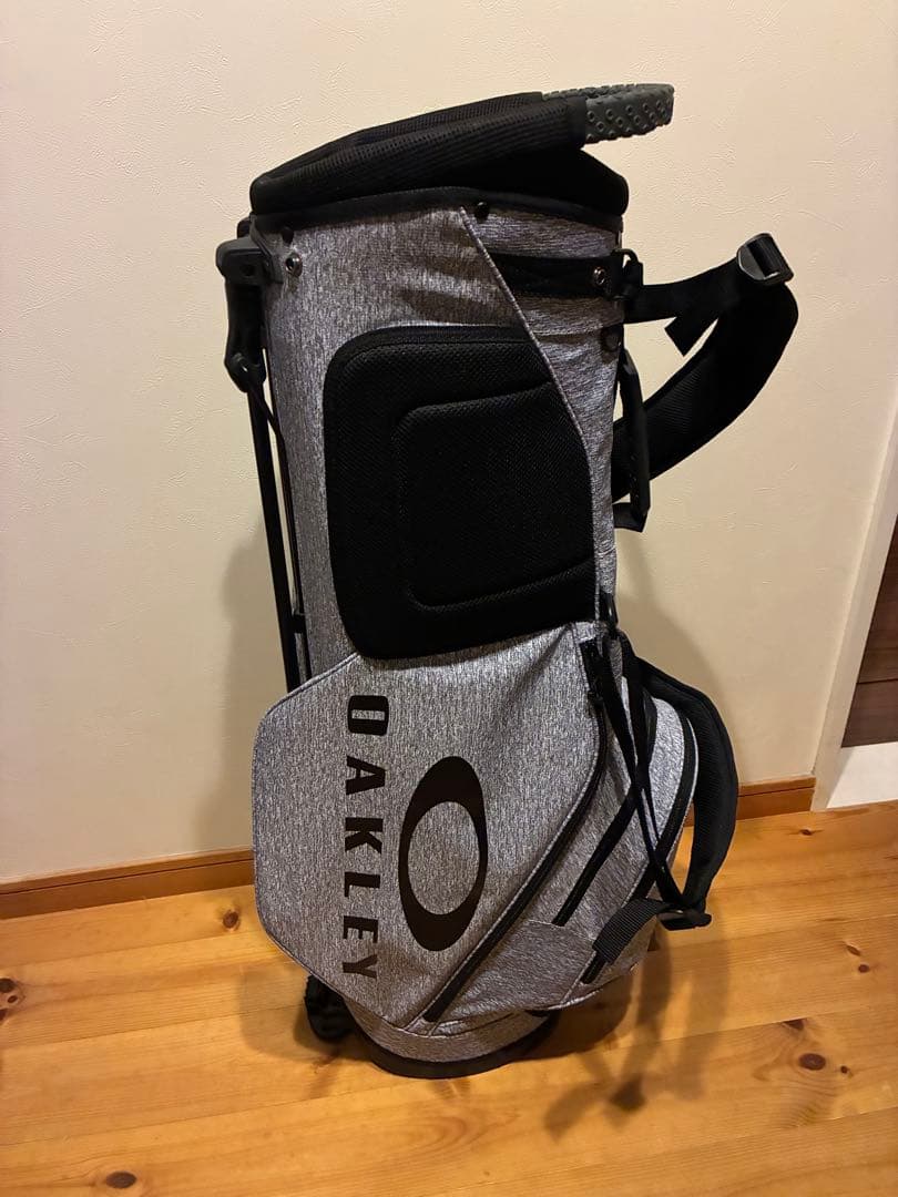 【YuS】OAKLEY スタンドゴルフバッグ グレー