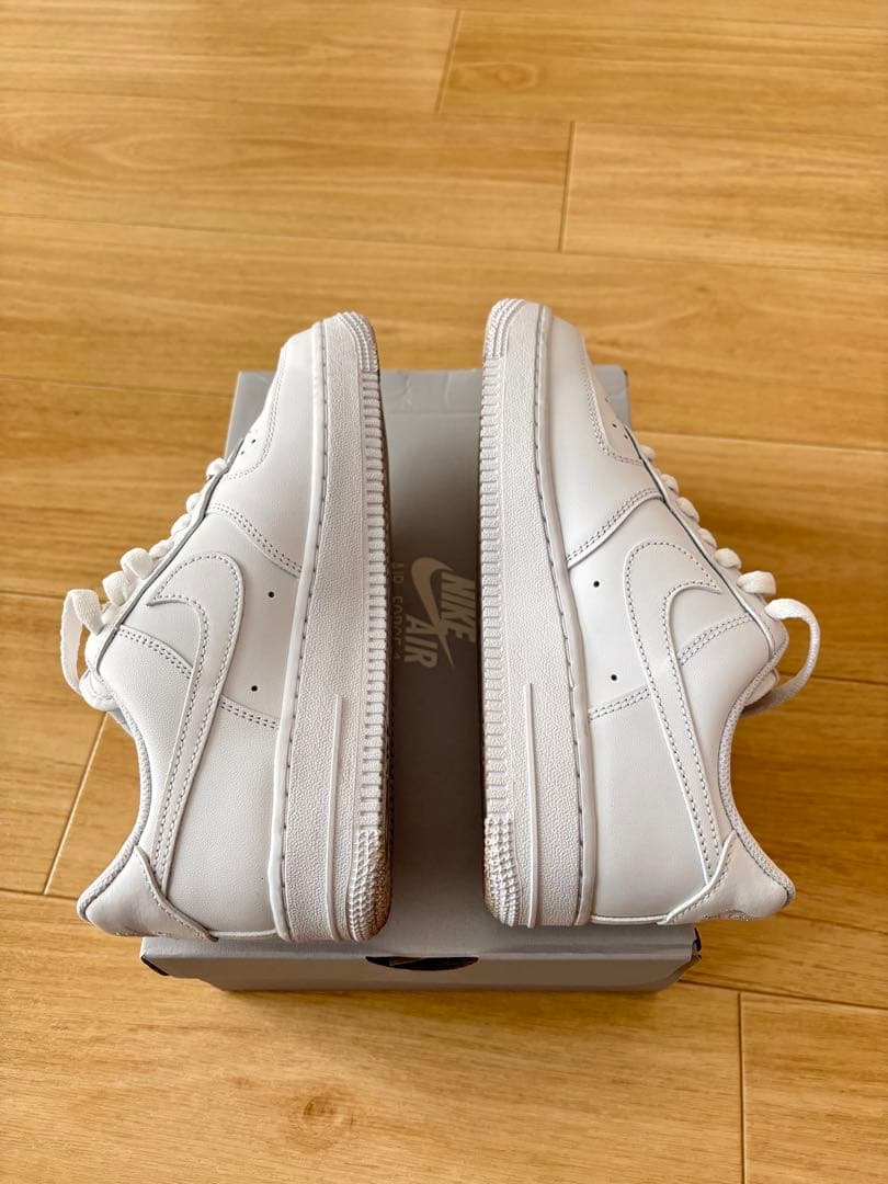 NIkE エアフォース1 '07 レディース 23.5cm