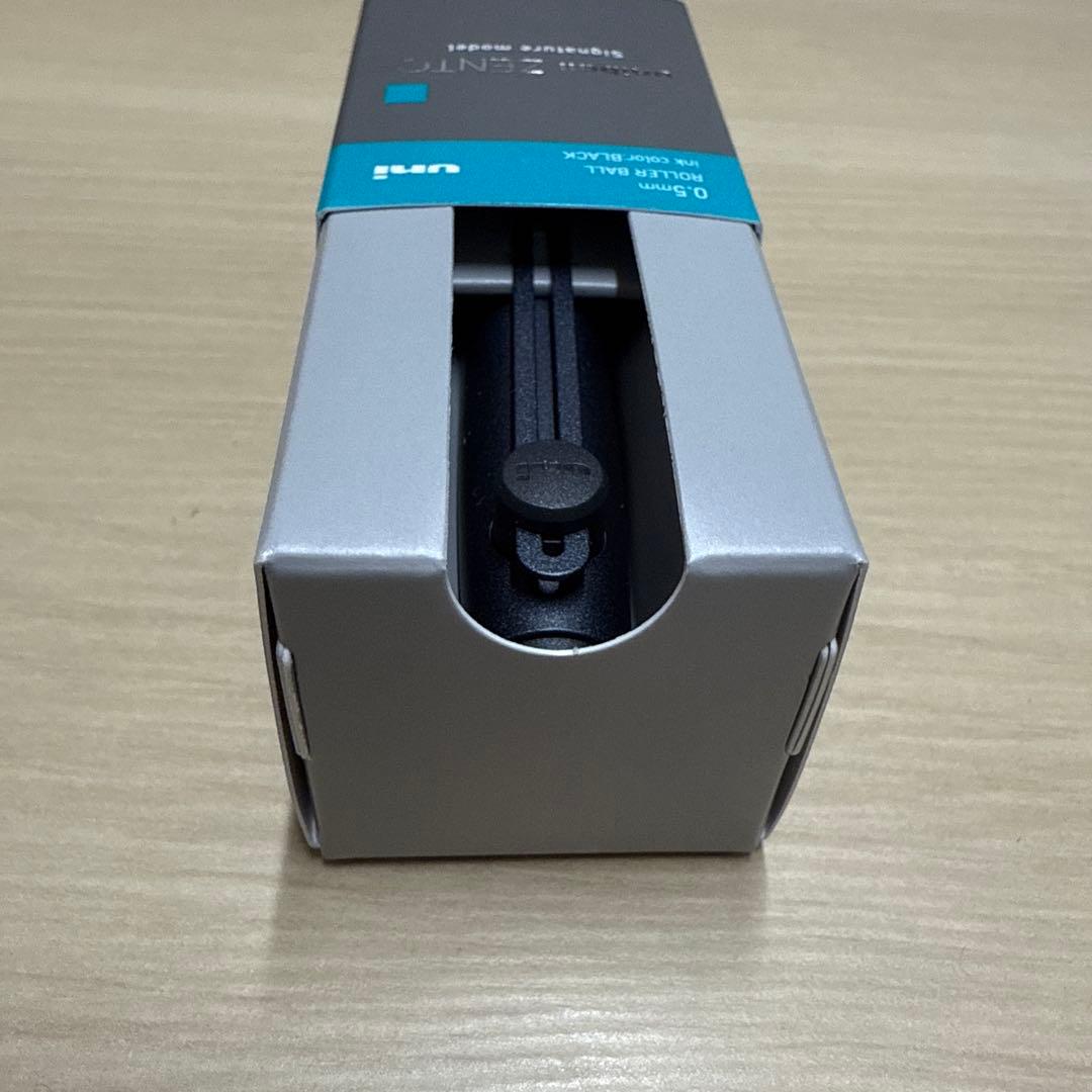 三菱鉛筆 ユニボール ゼント シグニチャーモデル 0.5mm メタリックブラック