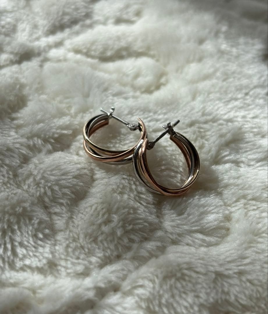 ジュエリーツツミ フープピアス　トリニティ