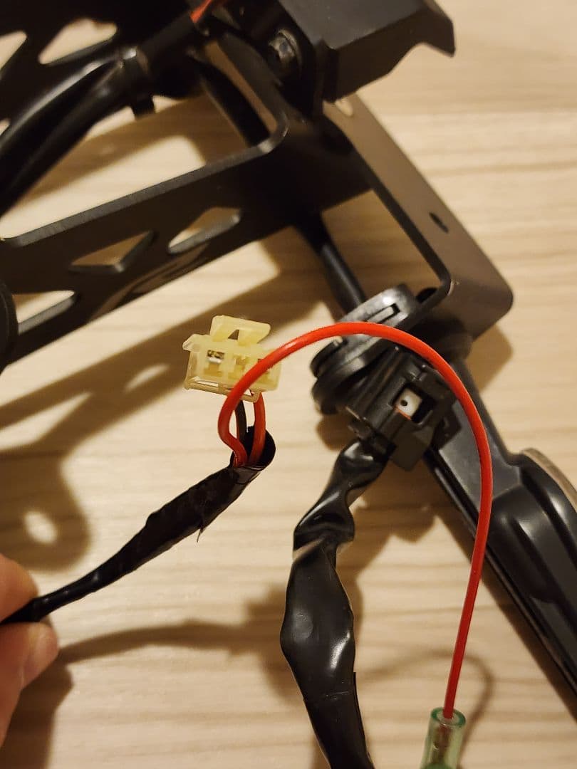 ヤマハ ワイズギア YZF-R25 フェンダーレスキッドナンバー灯 ウィンカー付