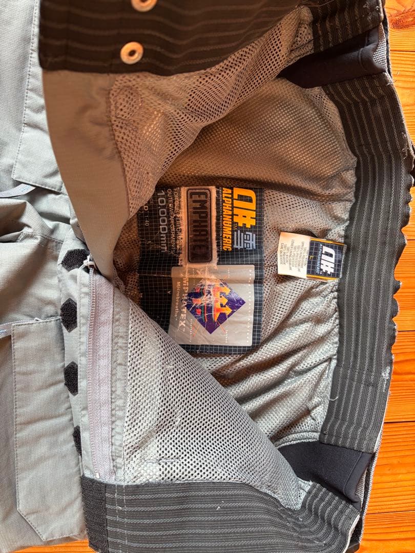 【 希少/Alphanumeric/アルファヌメリック 】スノーウェア上下セット