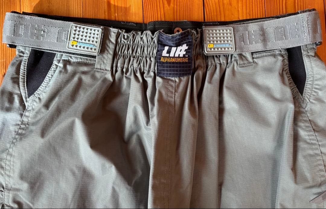 【 希少/Alphanumeric/アルファヌメリック 】スノーウェア上下セット