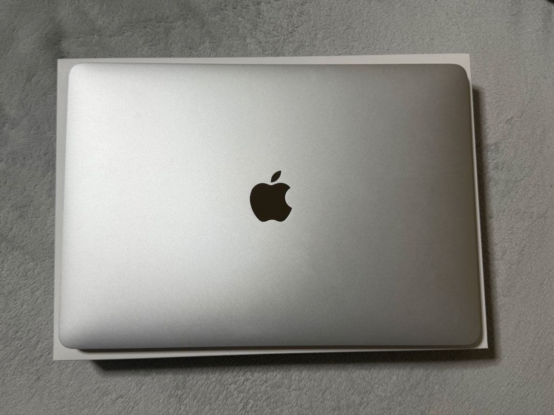 【美品】Apple MacBook Air 13インチ