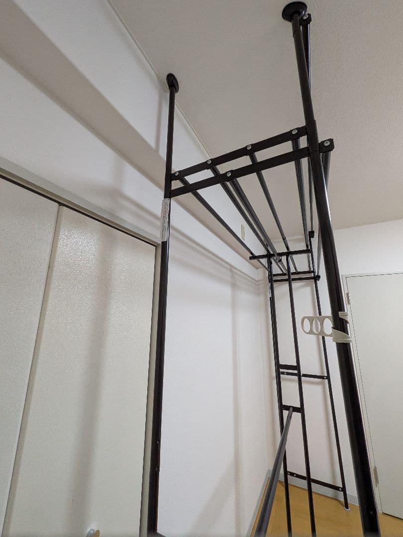 突っ張り　クローゼット　ハンガー　ワードローブ