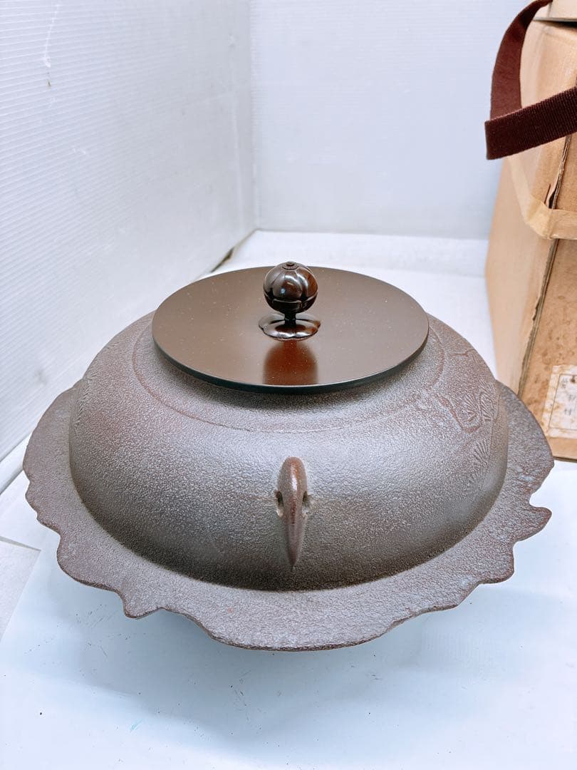 御*彦様 浜松地紋付平丸羽付 釜師 高橋敬典 置炉釜★茶釜 おきろがま 木箱入り