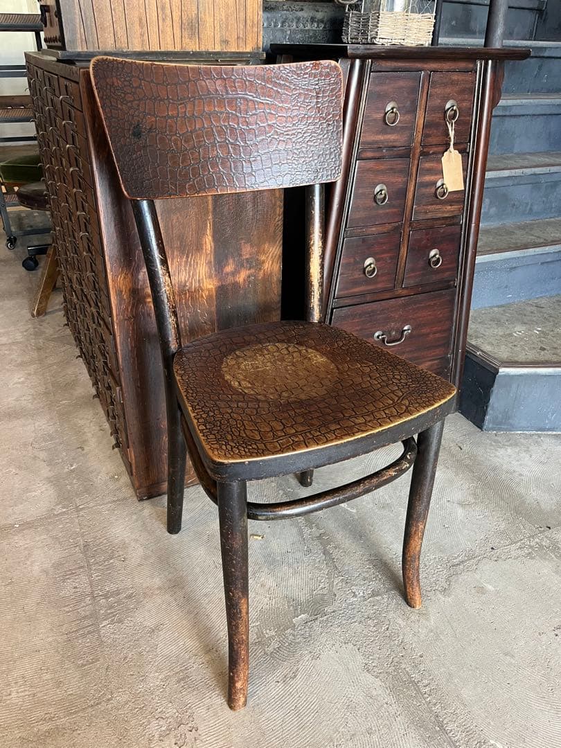 Crocodile Bentwood Chairクロコダイル　ベントウッド
