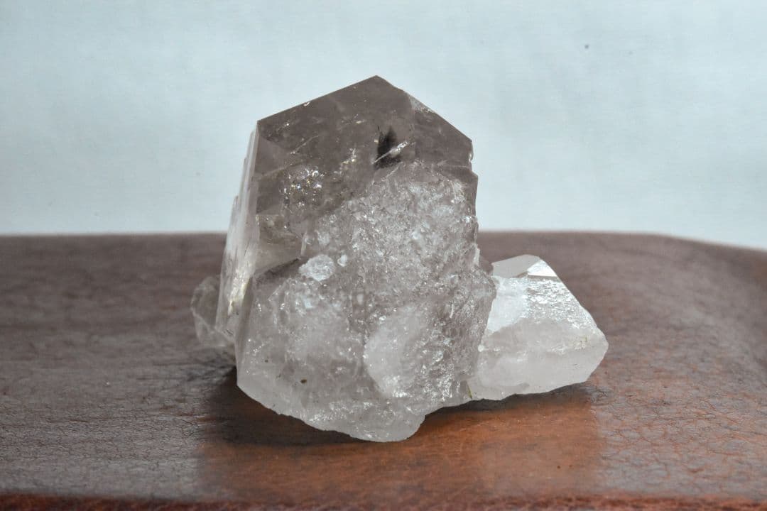 新産出！ スレイマン山脈Shalman産 ライトスモーキーグインデル03