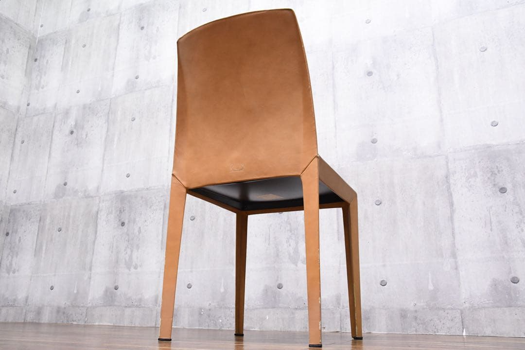 EEK129 IDC大塚家具 ポルトローナフラウ ローラ ダイニングチェア