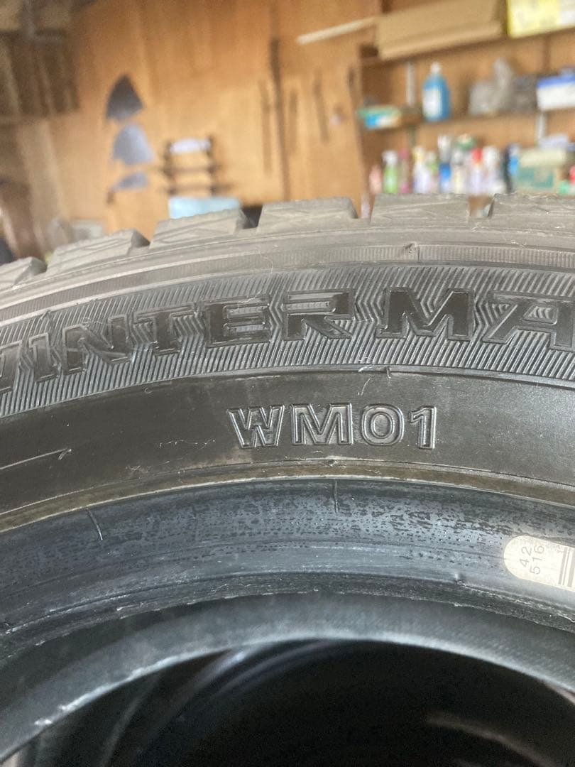ハスラー等。超バリ溝国産ダンロップ 165/60R15スタッドレス4本セット