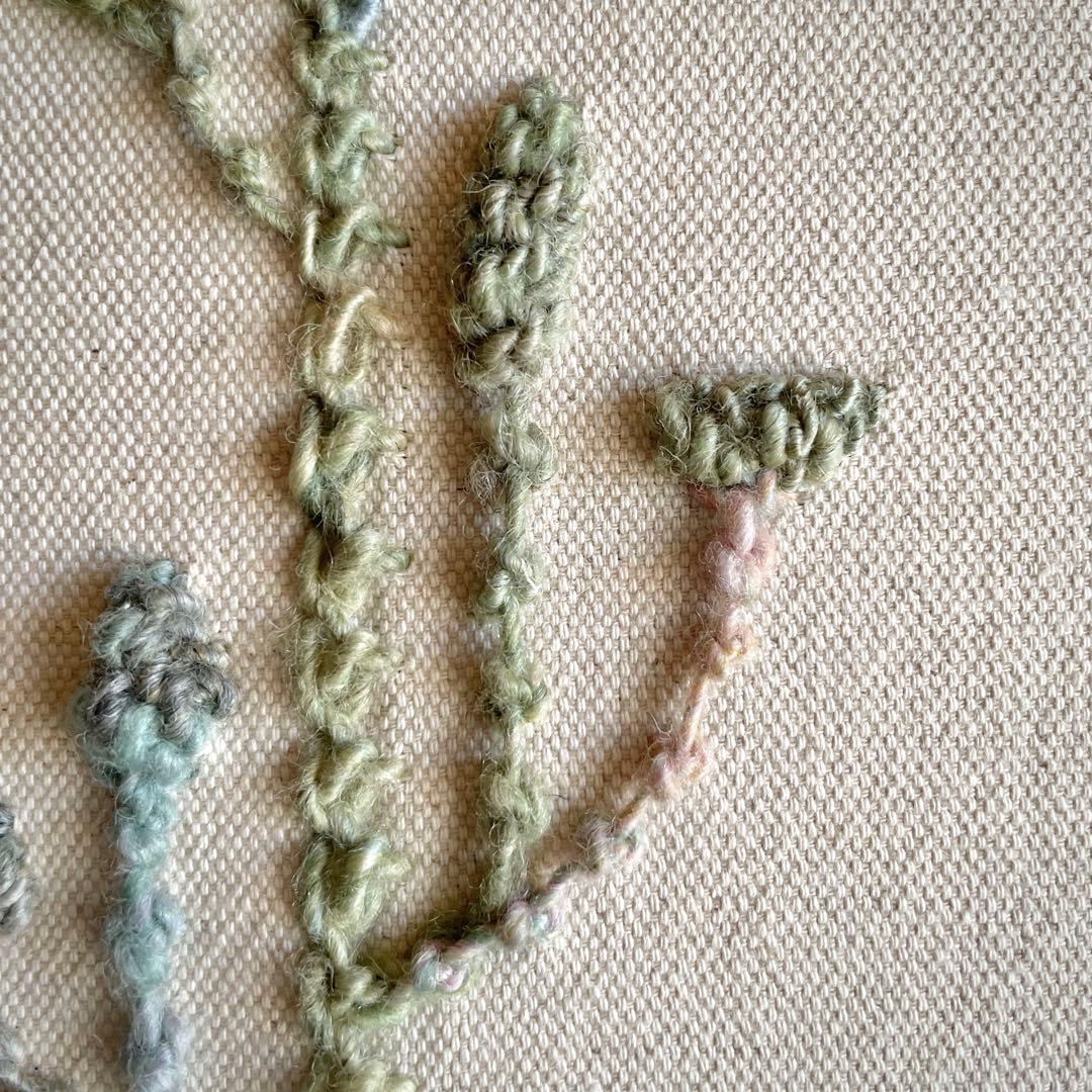 【一点もの】『手紡ぎ糸のお花. f'』手刺繍ファブリックパネル