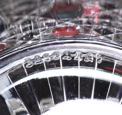 オールド・バカラ上級作品 ブロンズ装飾 赤色被せ 蓋物 ワインレッド ディアマン