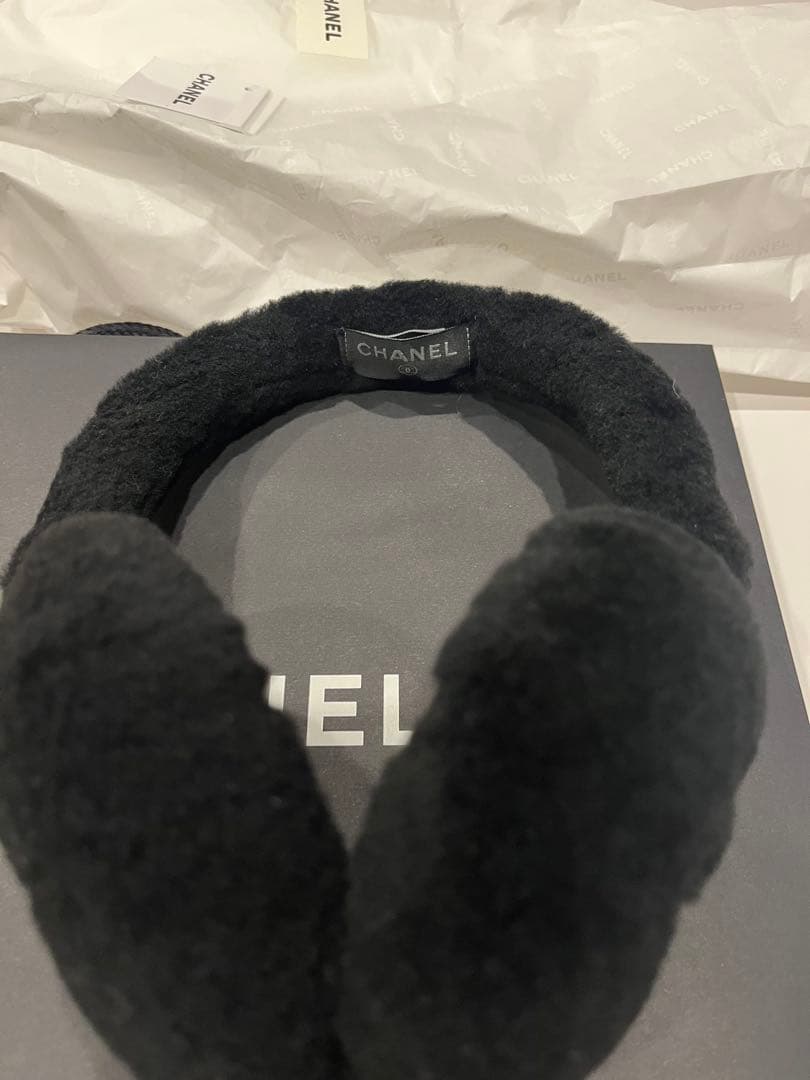 今季　CHANEL ブラック 耳あて・イヤーマフ