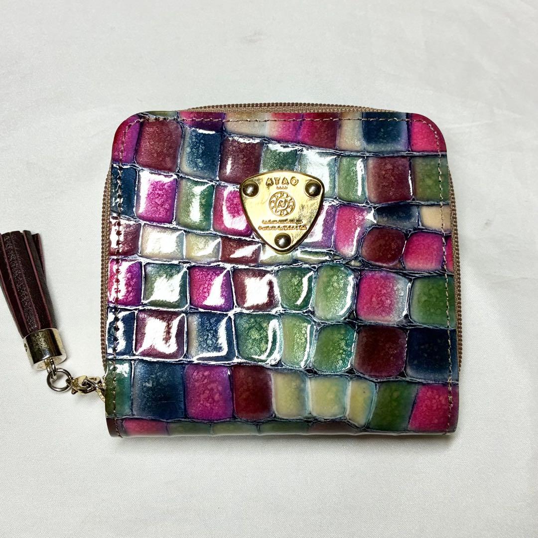 【美品】　アタオ　メリヴィトロ　二つ折り財布　タッセル　ラウンドファスナー　人気