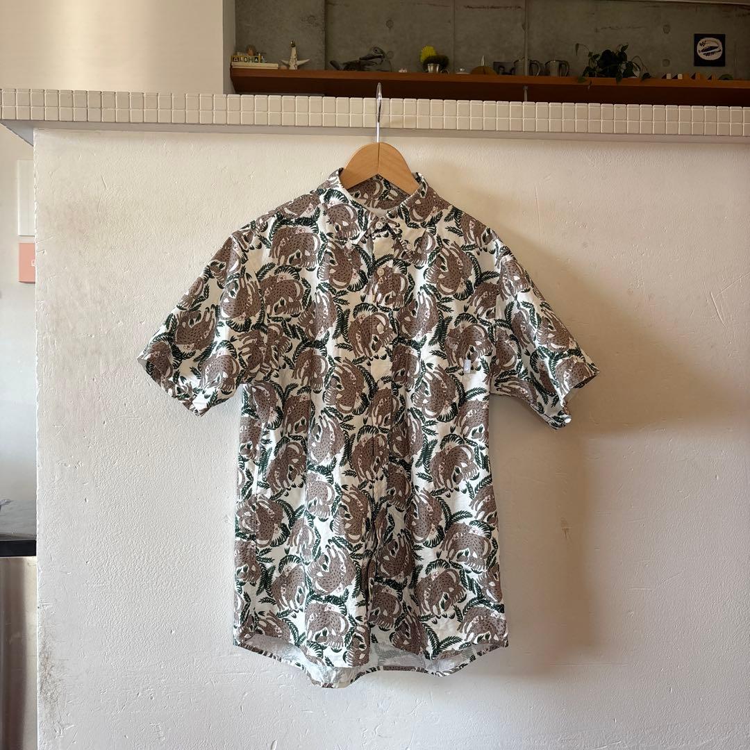 minä perhonen ✖️the north face 猫柄 半袖シャツ