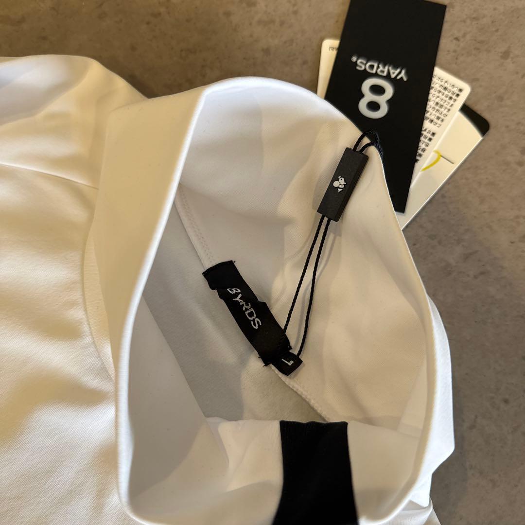 ハチヤーズ ホワイトハイネックシャツ